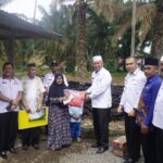 Bupati Pasbar Bersama Rombongan Kunjungi Keluarga Korban Kebakaran